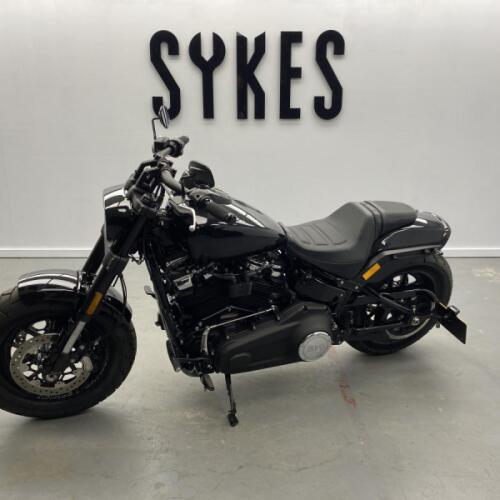2021 Harley-Davidson FXFBS Softail Fat Bob 114 in Vivid Black thumb 1