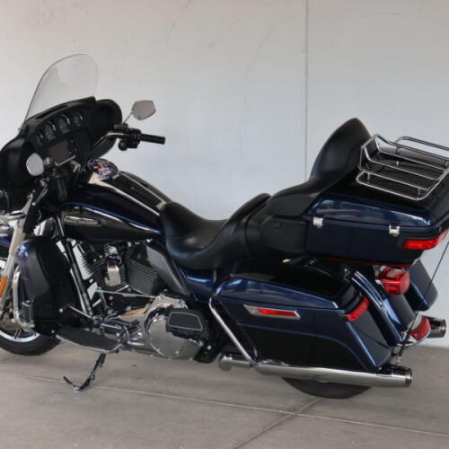 2014 Harley-Davidson® FLHTCU Electra Glide® Ultra Classic® U635590T thumb 2