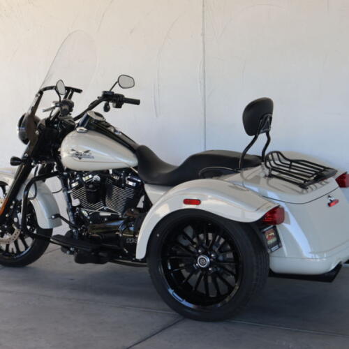 2023 Harley-Davidson® FLRT Freewheeler® U859009 thumb 2
