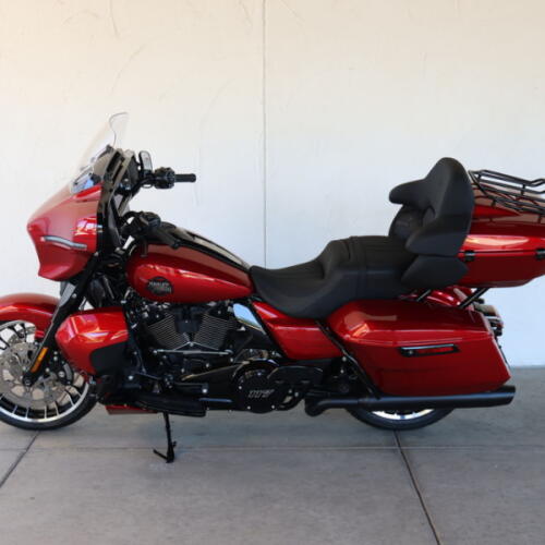 2026 Harley-Davidson® FLHXL Street Glide Limited N610002 thumb 3