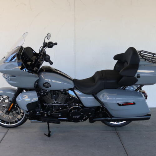 2026 Harley-Davidson® FLTRXL Road Glide Limited N616627 thumb 3