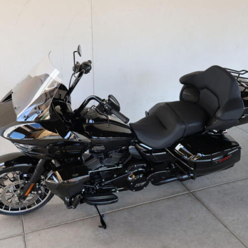 2026 Harley-Davidson® FLTRXL Road Glide Limited N631299 thumb 1
