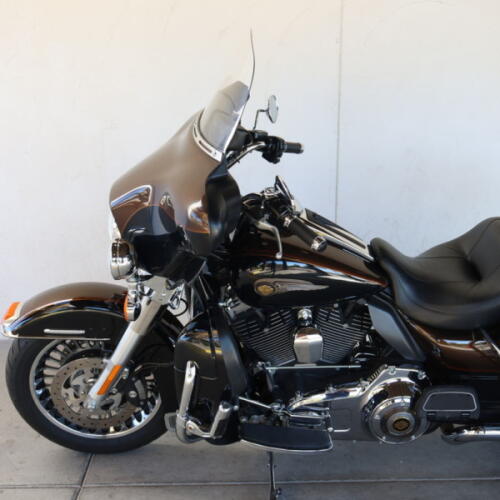 2013 Harley-Davidson® FLHTKAE Electra Glide® Ultra Limited Anniversary Edition U654188T thumb 1