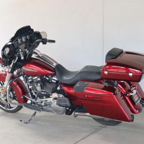 2017 Harley-Davidson® FLHXS Street Glide® Special U654125 thumb 2