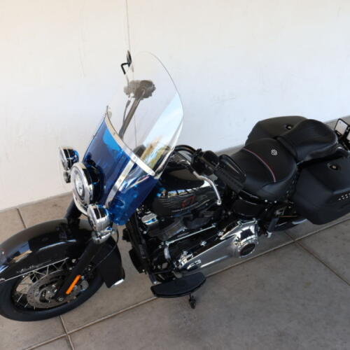 2026 Harley-Davidson® FLHC Heritage Classic N030708 thumb 1