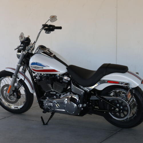 2026 Harley-Davidson® FXD Super Glide® N039180 thumb 2