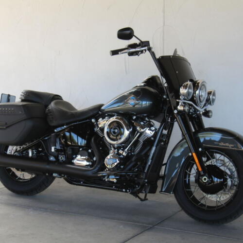2025 Harley-Davidson® FLHC Heritage Classic N027819 thumb 1