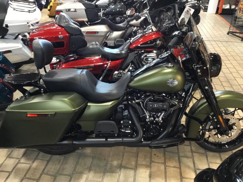2022 Harley-Davidson® Road King® Special Mineral Green Denim