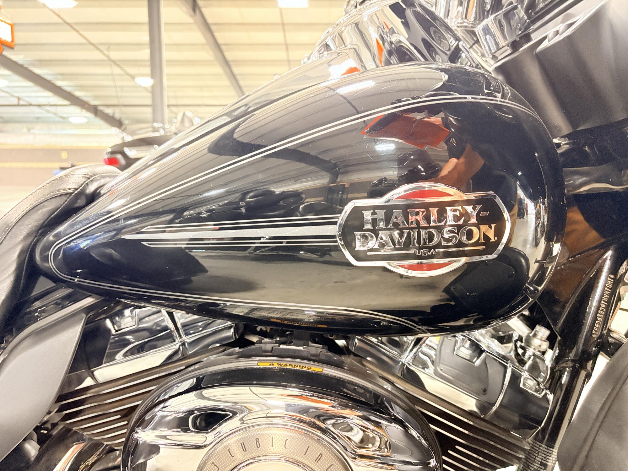 2012 FLHTCUTG Harley-Davidson® Tri Glide® Ultra Vivid Black