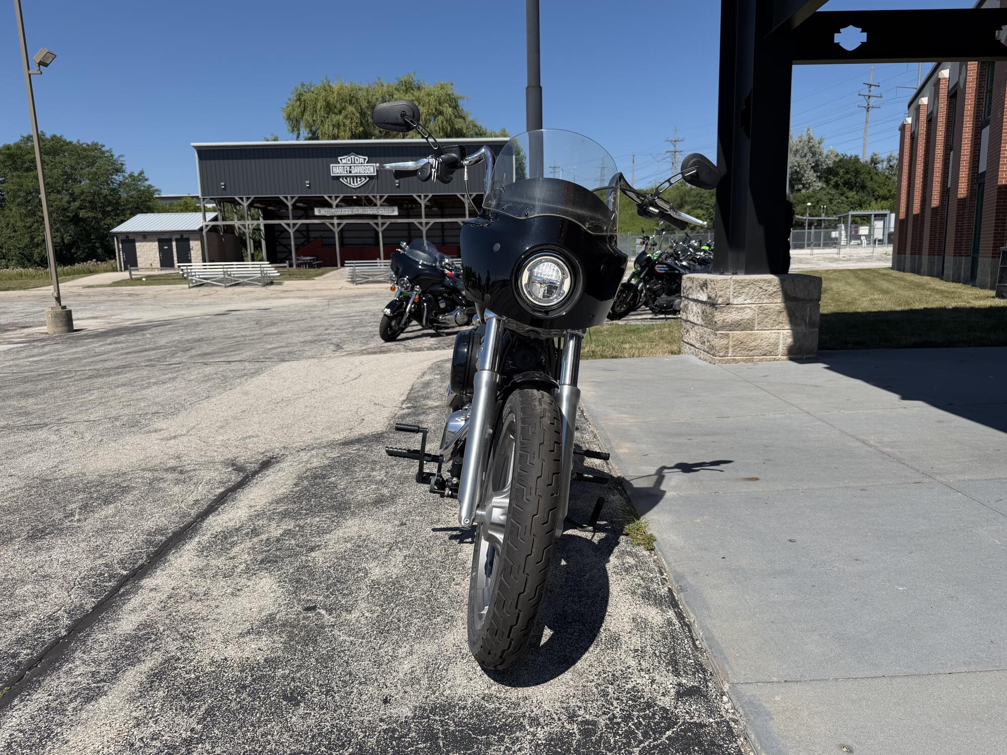 2022 Harley-Davidson Softail Standard
