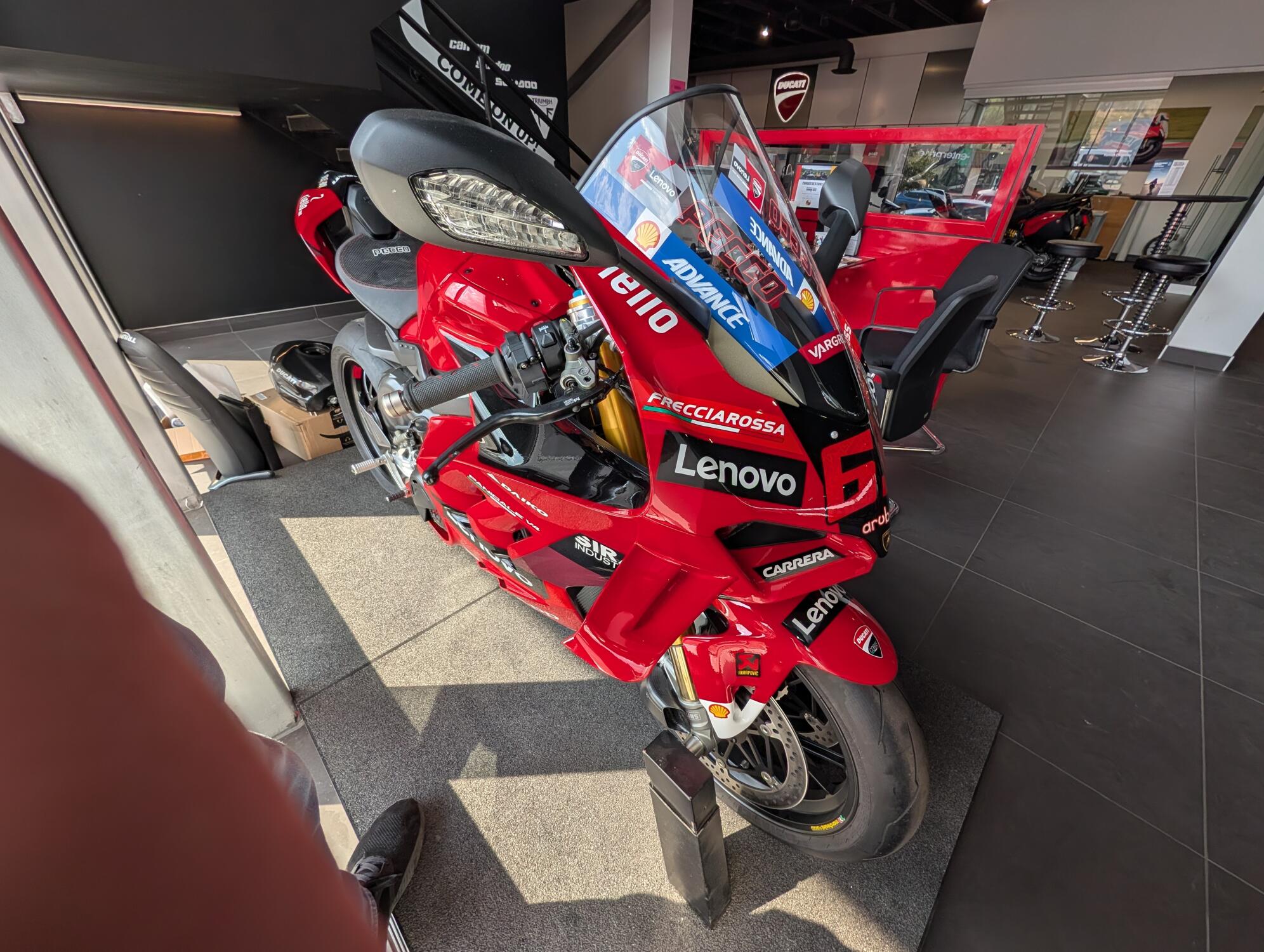 2024 Ducati Panigale V4 Bagnaia 2022 World Champion Replica, photo 6