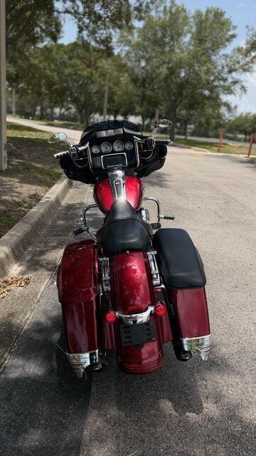 2016 Harley-Davidson® Street Glide® Special Velocity Red Sunglo, photo 21
