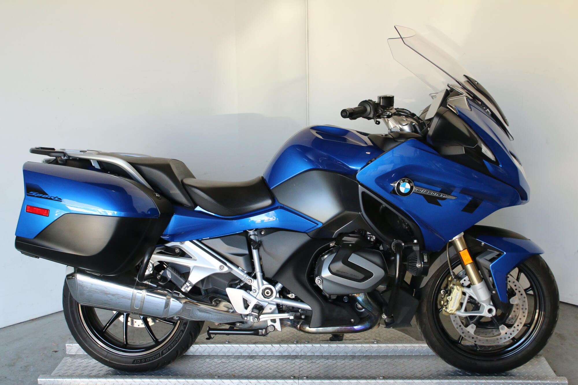 2021 BMW Motorrad R 1250 RT, photo 2