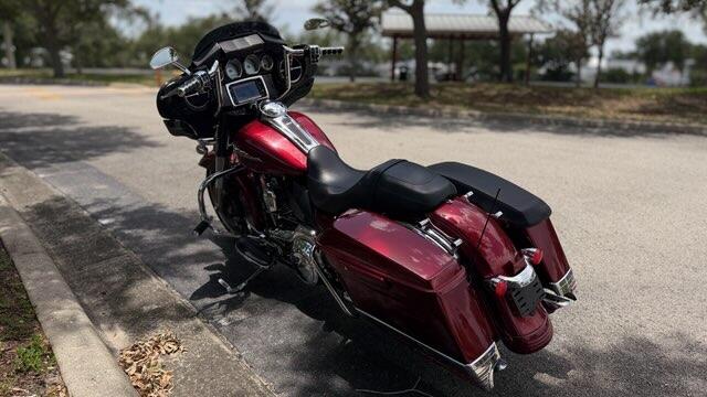 2016 Harley-Davidson® Street Glide® Special Velocity Red Sunglo, photo 20