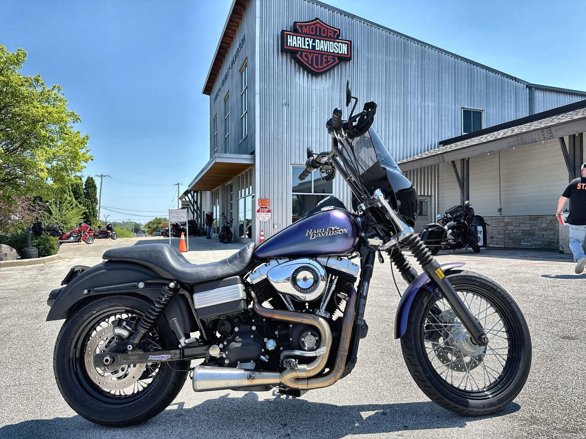 2010 Harley-Davidson® Street Bob® Black Ice Denim