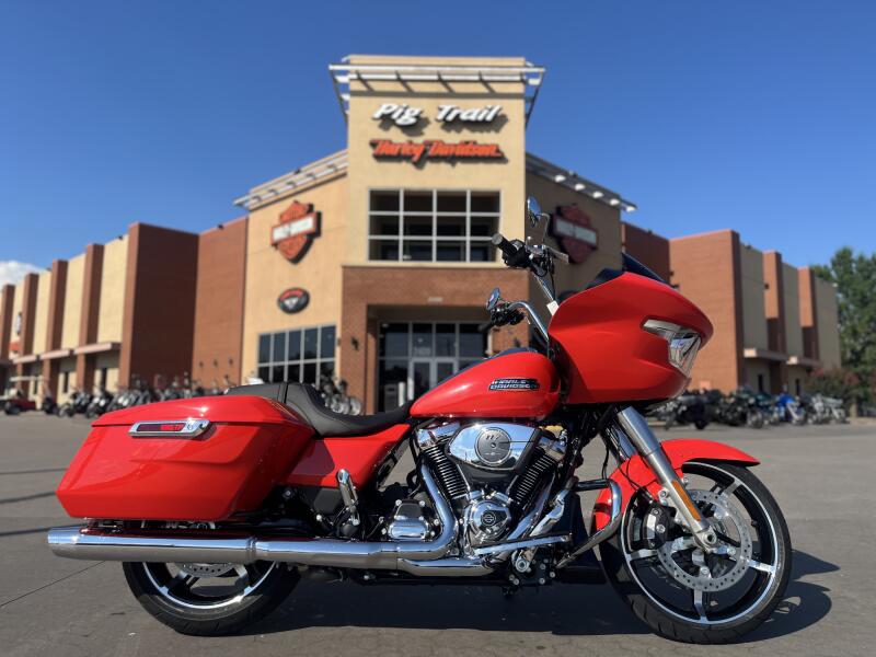 2026 Harley-Davidson® FLTRX Road Glide® Blood Orange 