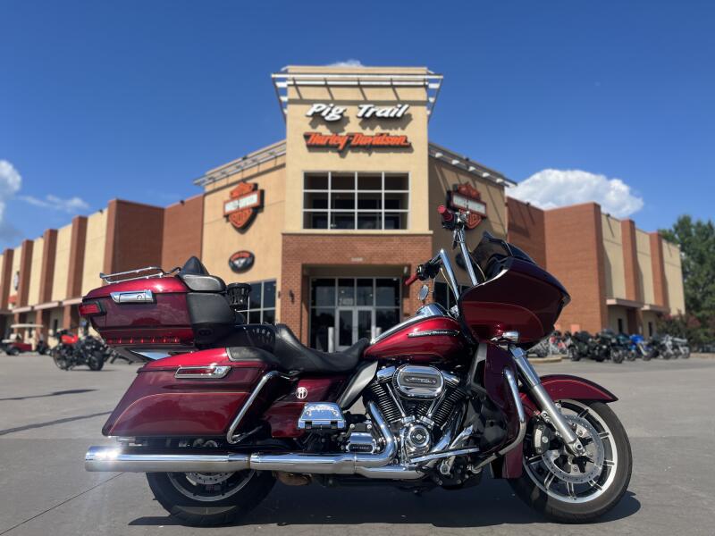 2017 Harley-Davidson® FLTRU Road Glide® Ultra Two-Tone Mysterious Red Sunglo/Velocity 685236