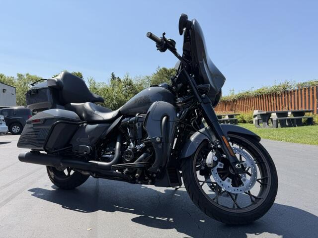 2022 Harley-Davidson® Street Glide® ST Gunship Gray