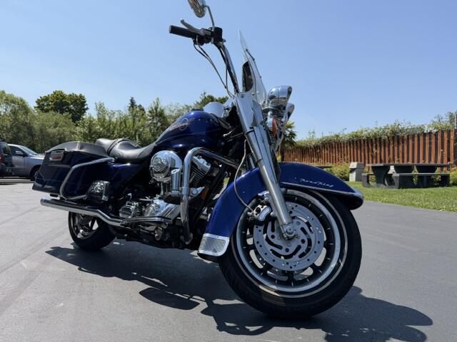 2006 Harley-Davidson® Road King® Deep Cobalt