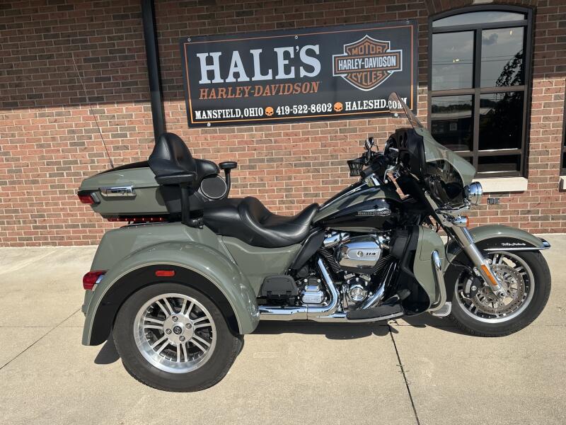 PRICE REUCED! 2021 Harley-Davidson Trike Tri Glide Ultra FLHTCUTG