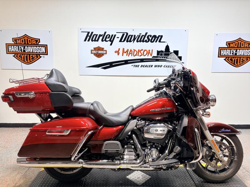 2019 FLHTK Harley-Davidson® Ultra Limited Wicked Red/Twisted Cherry