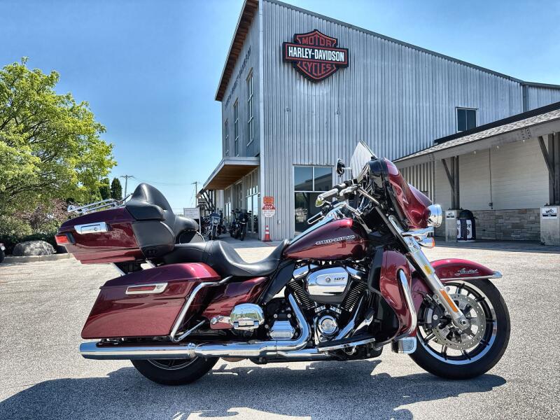 2017 Harley-Davidson® Ultra Limited Low Two-Tone Mysterious Red Sunglo/Velocity Red Sunglo