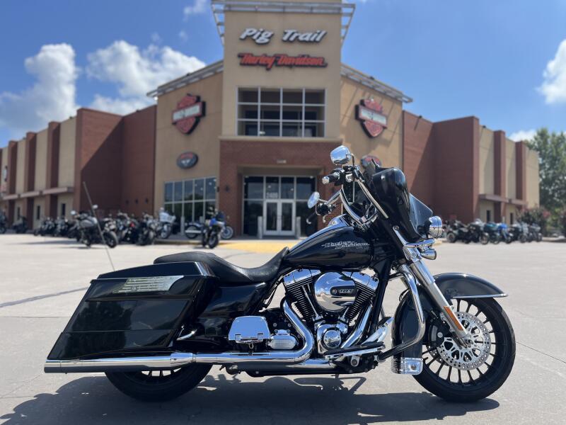 2013 Harley-Davidson® FLHX Street Glide® MIDNIGHT PEARL 668291