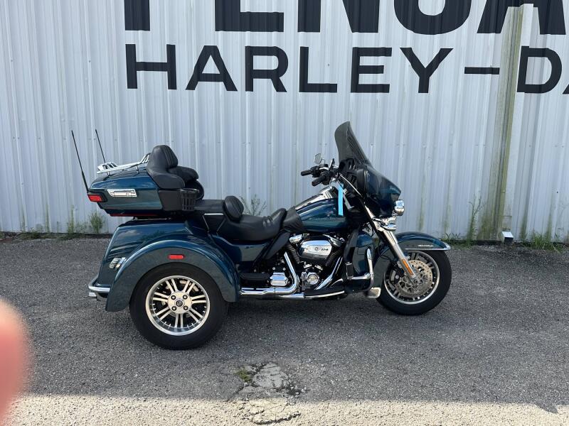 2020 Harley-Davidson® Tri Glide® Ultra Tahitian Teal