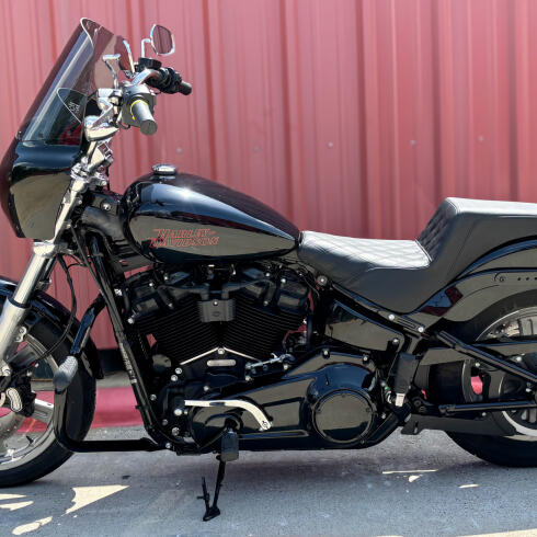 2023 Harley-Davidson® Softail® Standard FXST BLACK thumb 1