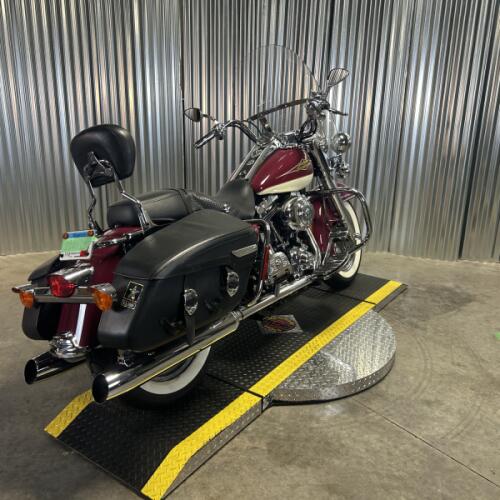 2007 Harley-Davidson® Road King® Classic BURGANDY/ CREAM thumb 2