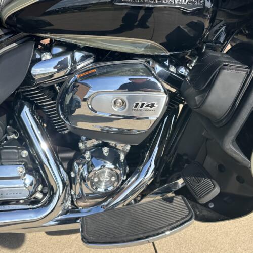 PRICE REUCED! 2021 Harley-Davidson Trike Tri Glide Ultra FLHTCUTG thumb 2