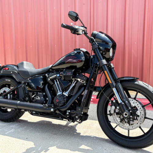2026 Harley-Davidson® Low Rider® S FXLRS VIVID BLACK thumb 2
