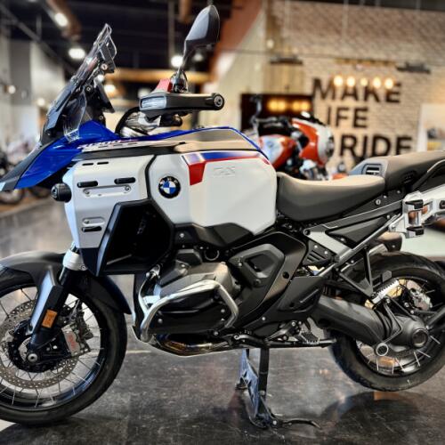 2025 BMW Motorrad R 1300 GS Adventure Racing Blue Metallic thumb 2
