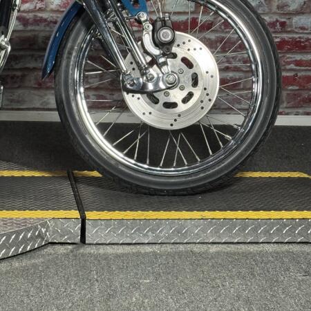 FXSTS 2000 Springer Softail thumb 1