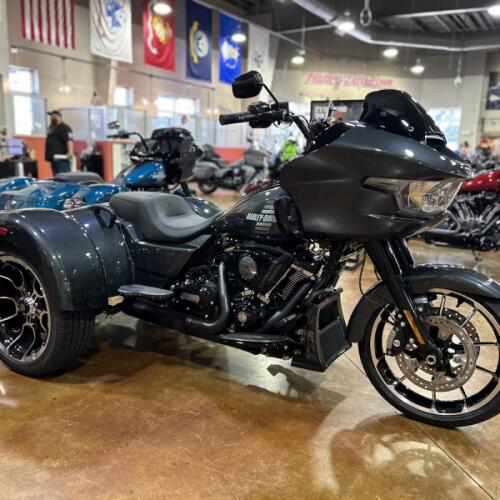 FLTRT 2026 Road Glide 3 thumb 1