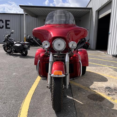2013 Harley-Davidson® Tri Glide™ Ultra Classic® Ember Red Sunglo thumb 3