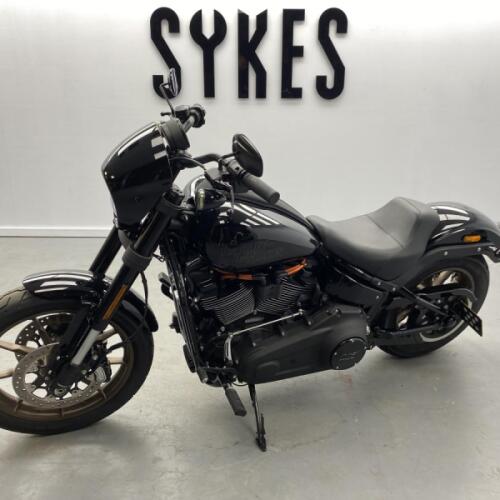 2023 Harley-Davidson Softail Low Rider S 117 in Vivid Black  thumb 2