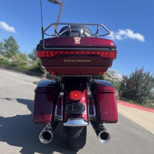 2017 Harley-Davidson® FLTRU Road Glide® Ultra Two-Tone Mysterious Red Sunglo/Velocity 685236 thumb 1