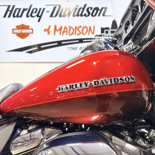 2019 FLHTK Harley-Davidson® Ultra Limited Wicked Red/Twisted Cherry thumb 2