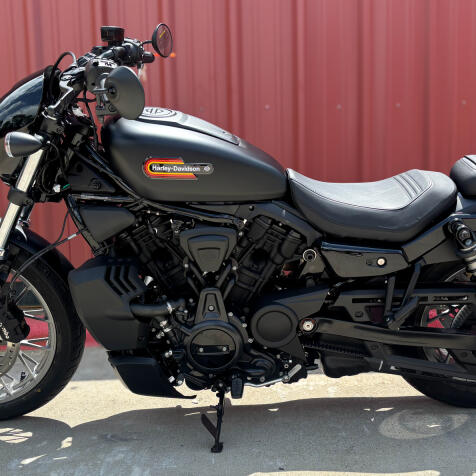 2026 Harley-Davidson® Nightster® Special RH975S Black Denim Black Trim thumb 1