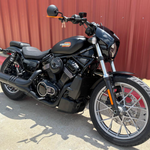 2026 Harley-Davidson® Nightster® Special RH975S Black Denim Black Trim thumb 2