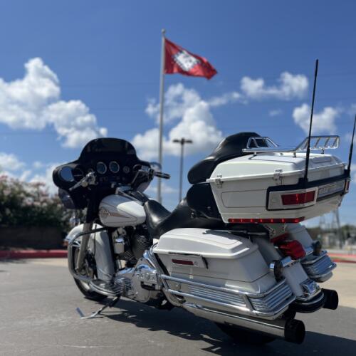 2007 Harley-Davidson® FLHTCU Electra Glide® Ultra Classic® WHITE GOLD 642414 thumb 0