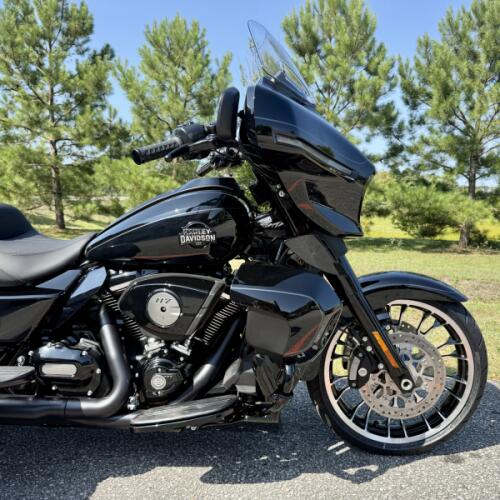 2026 Harley-Davidson Street Glide 3 Limited FLHLT  thumb 1