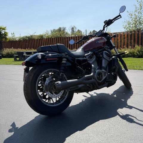 2024 Harley-Davidson® Nightster® Special Red Rock thumb 1