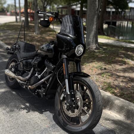 2022 Harley-Davidson® Low Rider® S Vivid Black thumb 2