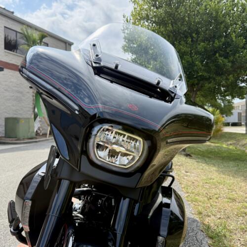 2026 Harley-Davidson® Street Glide Limited FLHXL thumb 3