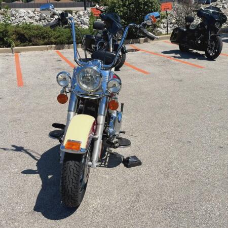2011 Harley-Davidson® Heritage Softail® Classic RED / WHITE thumb 2