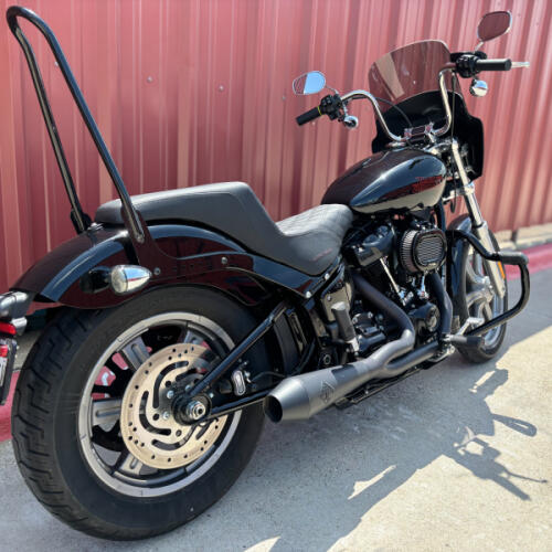 2023 Harley-Davidson® Softail® Standard FXST BLACK thumb 3
