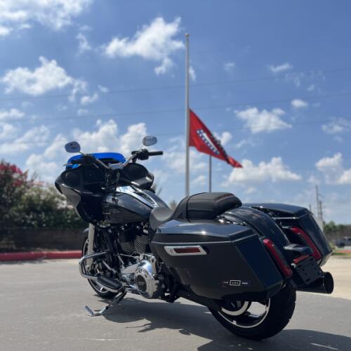 2026 Harley-Davidson® FLTRX Road Glide® MIDNIGHT EMBER thumb 0