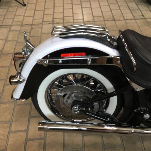 2007 Harley-Davidson® Softail® Deluxe Two-Tone White Gold Pearl/Pewter Pearl thumb 1